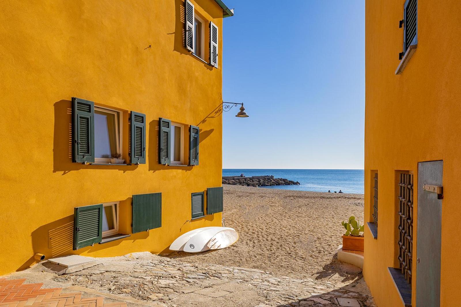 فيلا Casa Saracena Fronte Mare فاريغوتي المظهر الخارجي الصورة