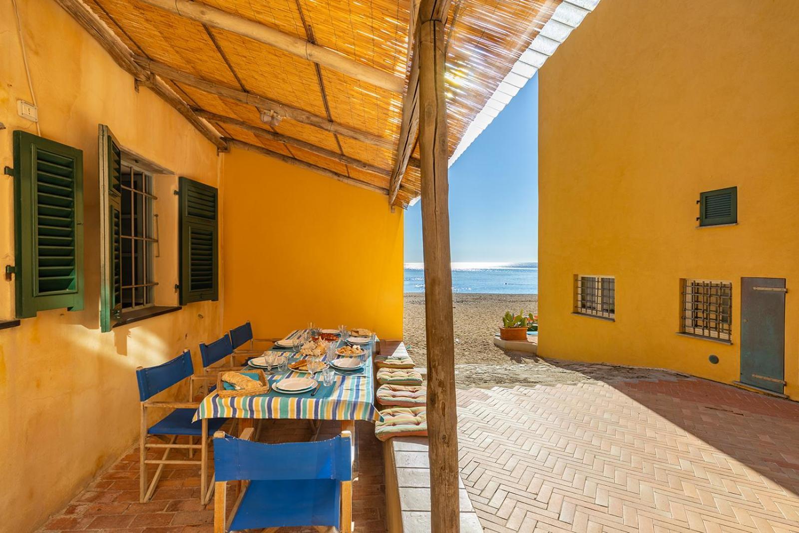 فيلا Casa Saracena Fronte Mare فاريغوتي المظهر الخارجي الصورة